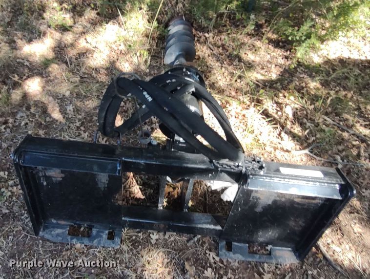 image for item LK9953 Kubota SA35  skid steer auger