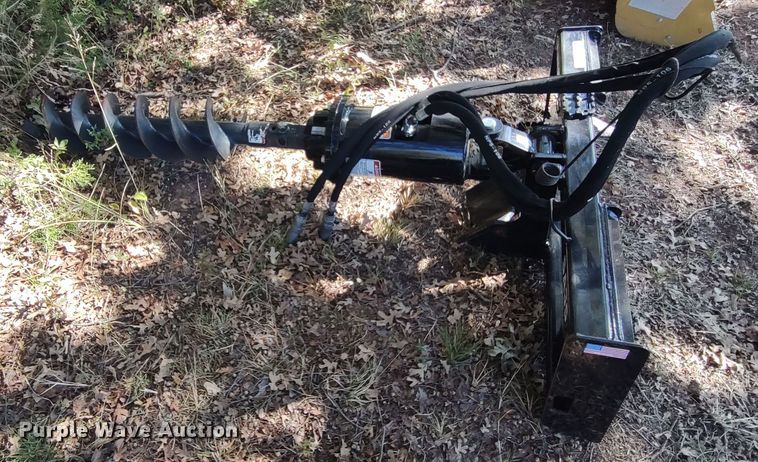 image for item LK9953 Kubota SA35  skid steer auger