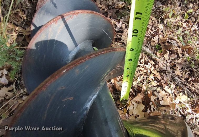 image for item LK9953 Kubota SA35  skid steer auger