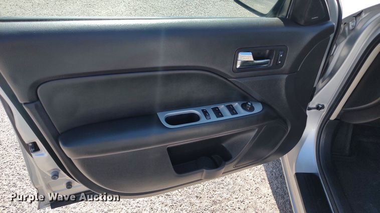 image for item LK9958 2011 Ford Fusion