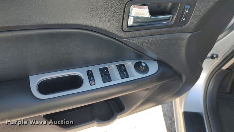 image for item LK9958 2011 Ford Fusion