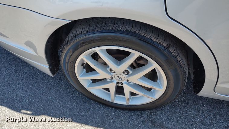 image for item LK9958 2011 Ford Fusion