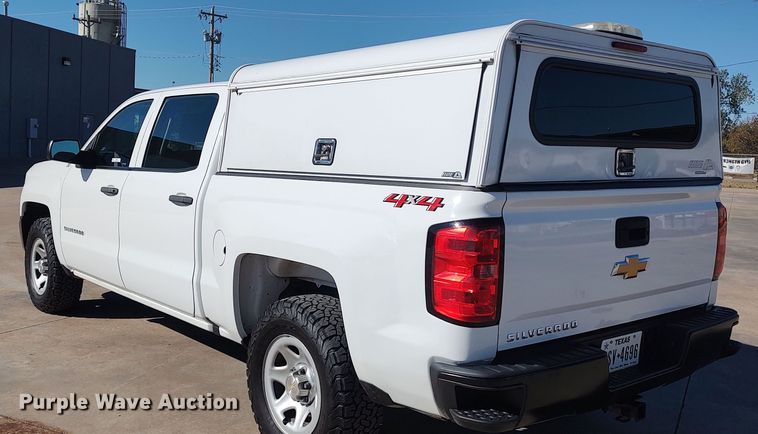 image for item LK9973 2018 Chevrolet Silverado 1500  Crew Cab pickup truck