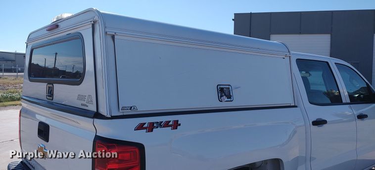 image for item LK9973 2018 Chevrolet Silverado 1500  Crew Cab pickup truck