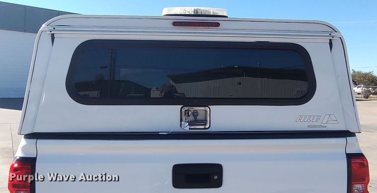 image for item LK9973 2018 Chevrolet Silverado 1500  Crew Cab pickup truck