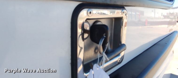 image for item LK9973 2018 Chevrolet Silverado 1500  Crew Cab pickup truck