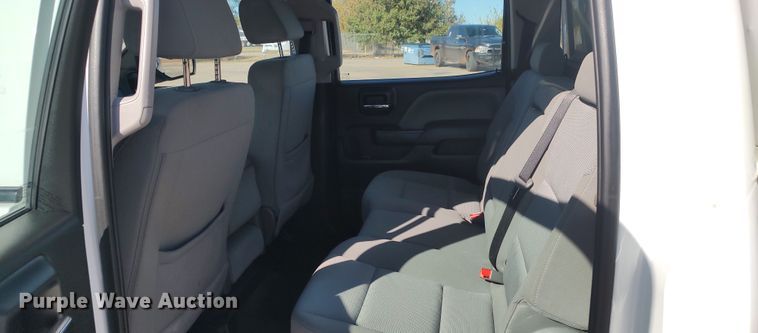 image for item LK9973 2018 Chevrolet Silverado 1500  Crew Cab pickup truck