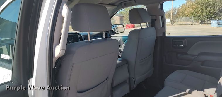 image for item LK9973 2018 Chevrolet Silverado 1500  Crew Cab pickup truck