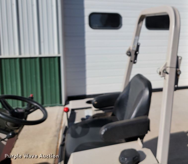 image for item LL9624 Ventrac 4500Z  lawn mower