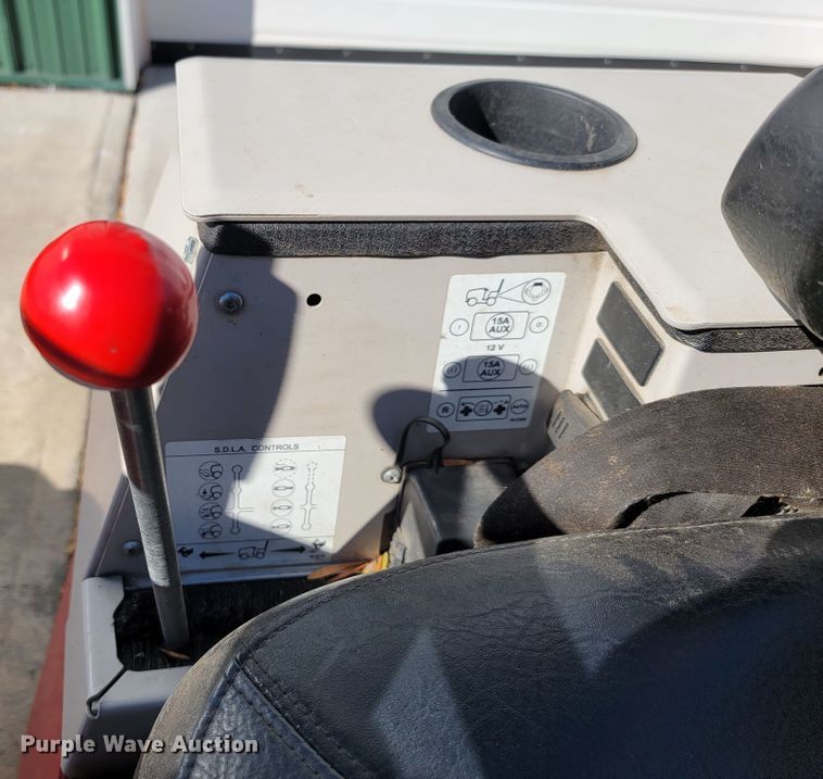 image for item LL9624 Ventrac 4500Z  lawn mower