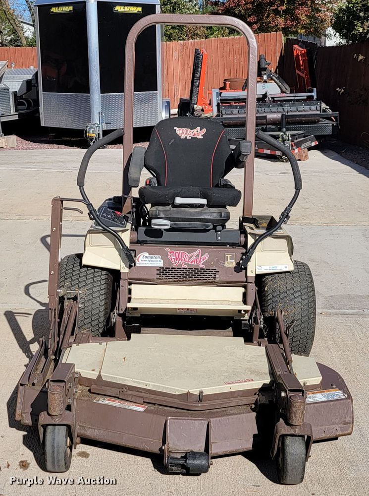 image for item LL9625 Grasshopper 725K  lawn mower