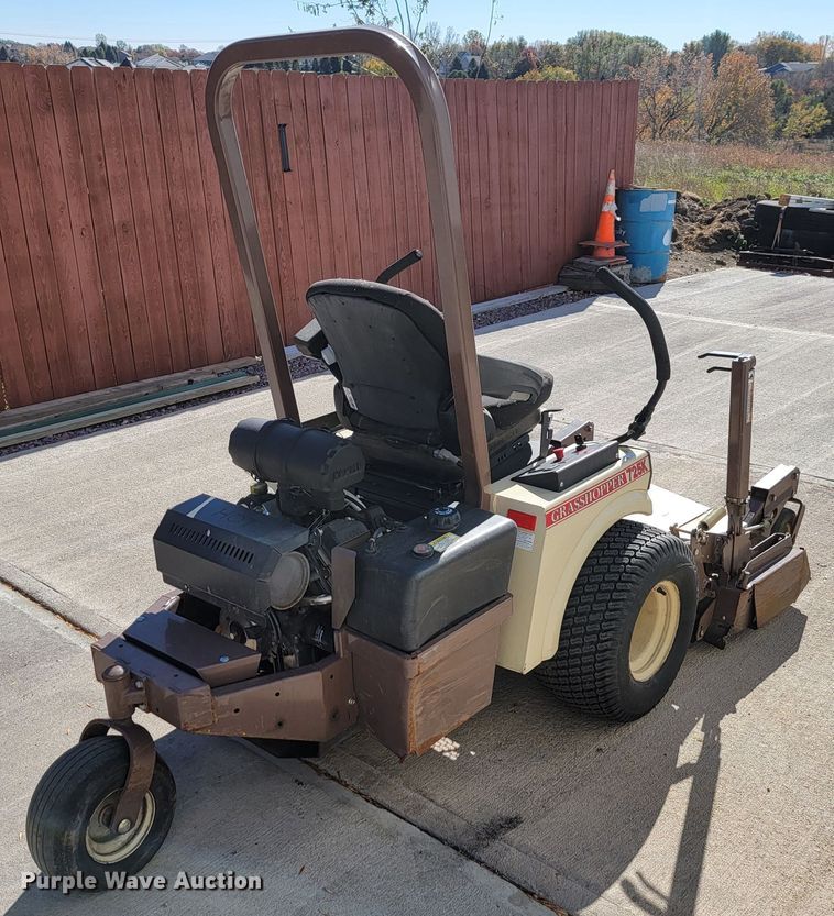 image for item LL9625 Grasshopper 725K  lawn mower