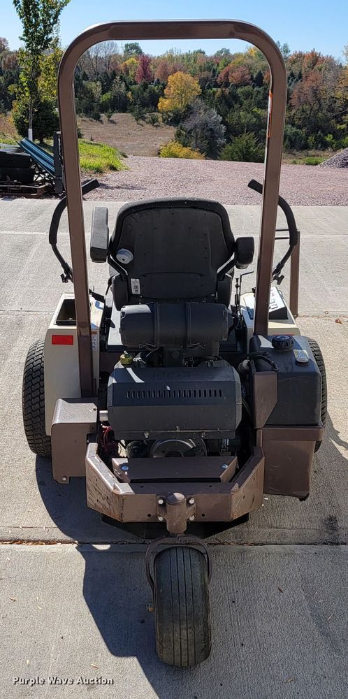 image for item LL9625 Grasshopper 725K  lawn mower