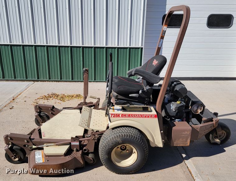 image for item LL9625 Grasshopper 725K  lawn mower