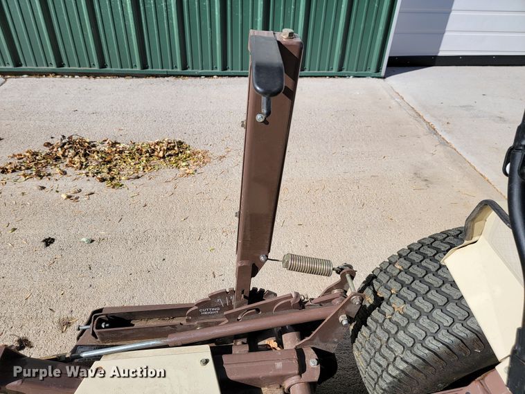 image for item LL9625 Grasshopper 725K  lawn mower