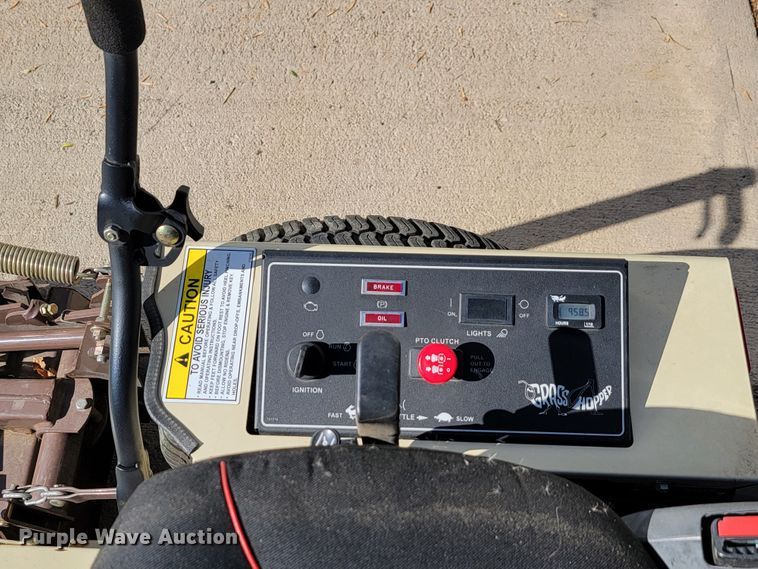 image for item LL9625 Grasshopper 725K  lawn mower