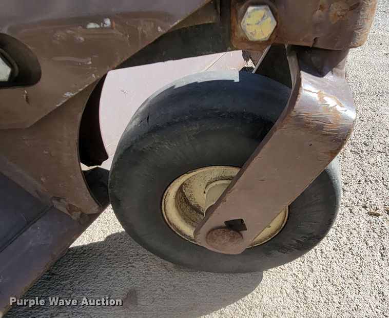 image for item LL9625 Grasshopper 725K  lawn mower