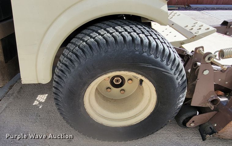 image for item LL9625 Grasshopper 725K  lawn mower