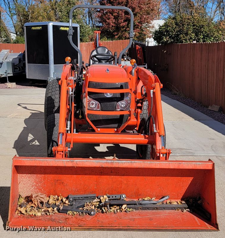 image for item LL9626 Kubota L3240  backhoe