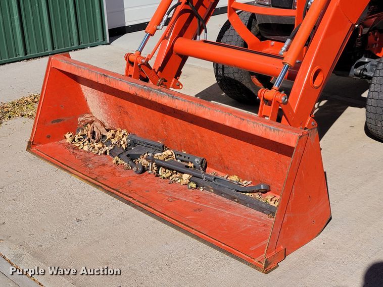 image for item LL9626 Kubota L3240  backhoe