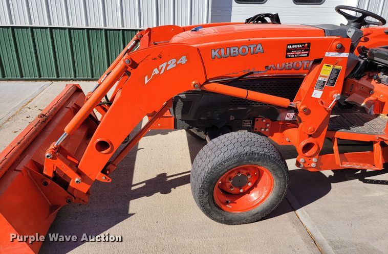 image for item LL9626 Kubota L3240  backhoe