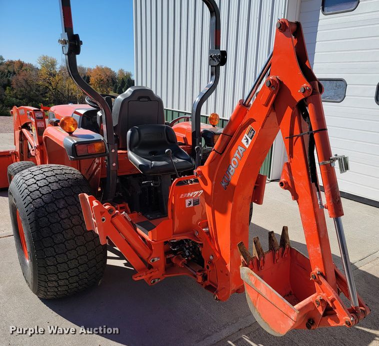 image for item LL9626 Kubota L3240  backhoe