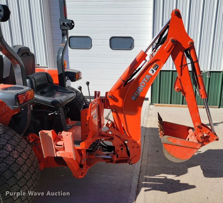image for item LL9626 Kubota L3240  backhoe