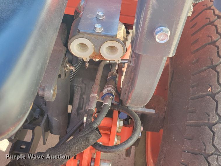 image for item LL9626 Kubota L3240  backhoe