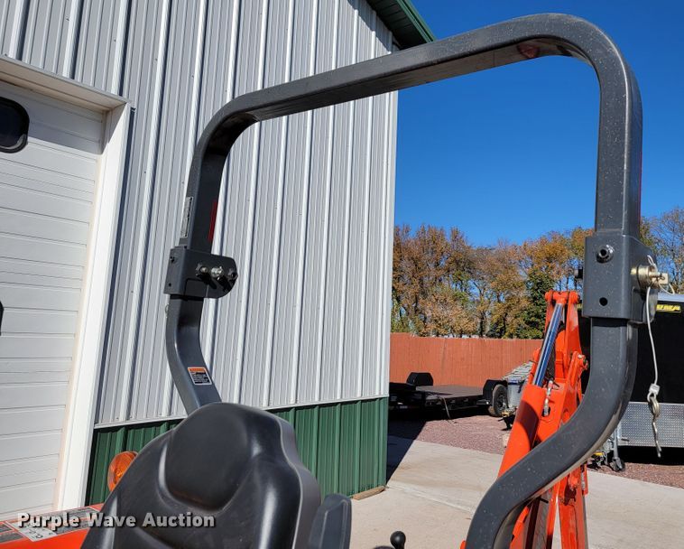image for item LL9626 Kubota L3240  backhoe