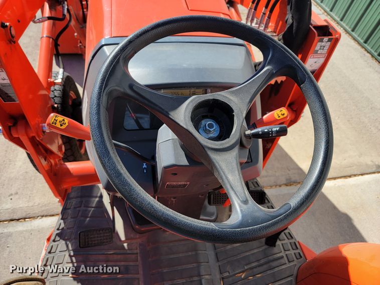 image for item LL9626 Kubota L3240  backhoe