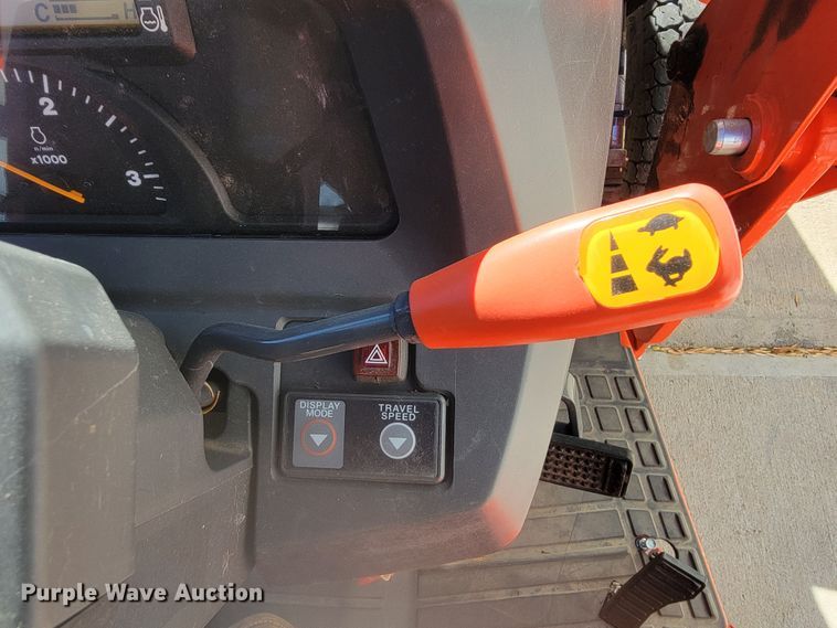 image for item LL9626 Kubota L3240  backhoe