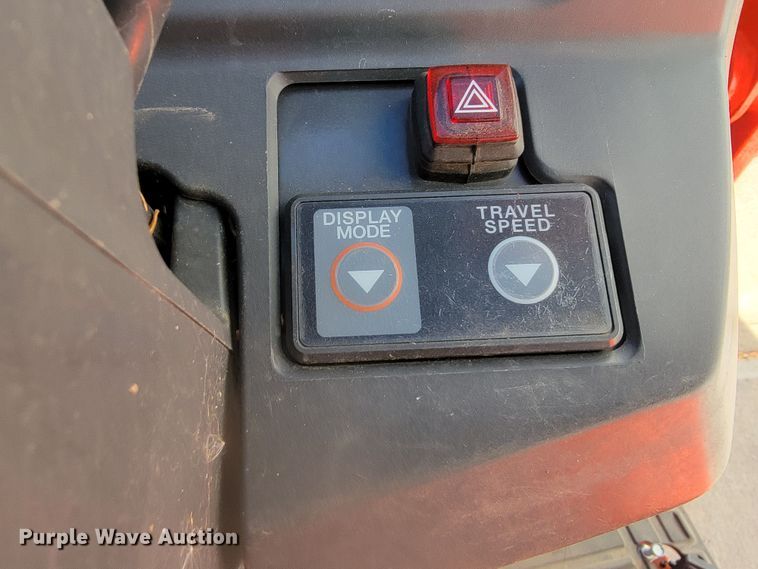 image for item LL9626 Kubota L3240  backhoe