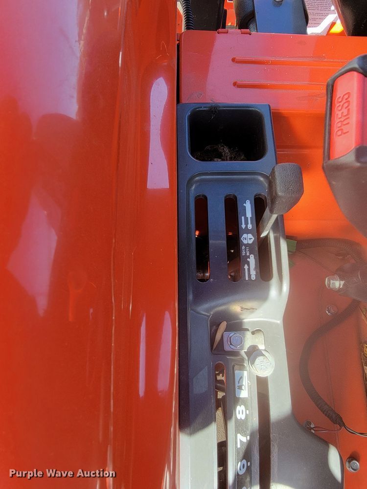 image for item LL9626 Kubota L3240  backhoe