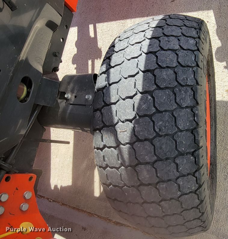 image for item LL9626 Kubota L3240  backhoe