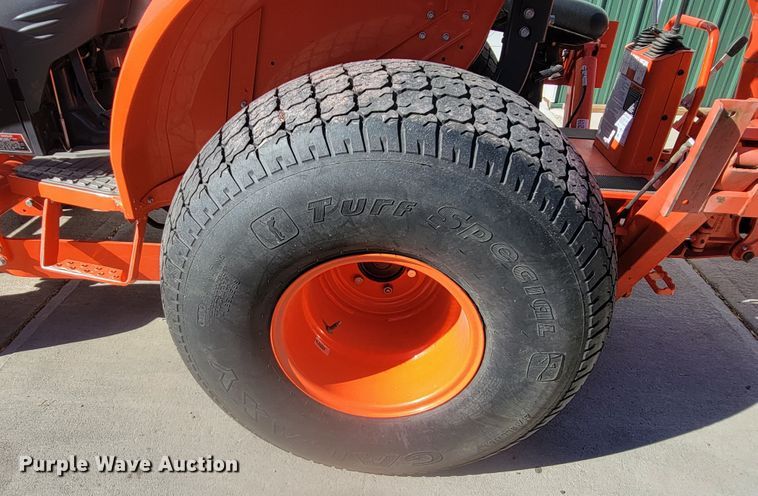 image for item LL9626 Kubota L3240  backhoe