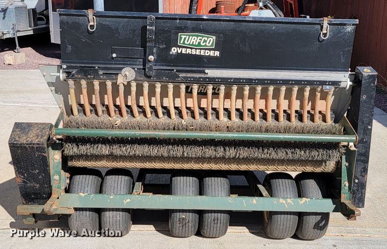 image for item LL9627 Turfco F12D  top dresser