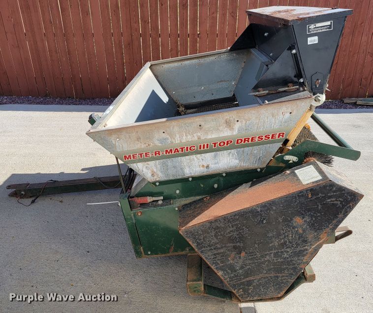 image for item LL9627 Turfco F12D  top dresser