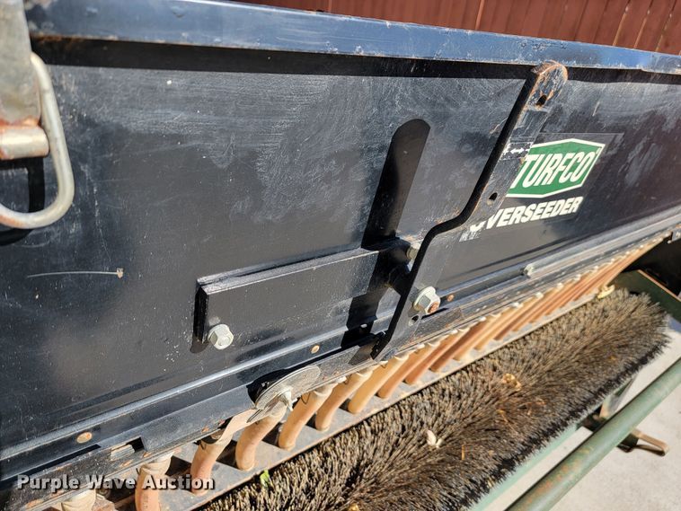 image for item LL9627 Turfco F12D  top dresser