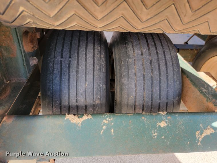 image for item LL9627 Turfco F12D  top dresser