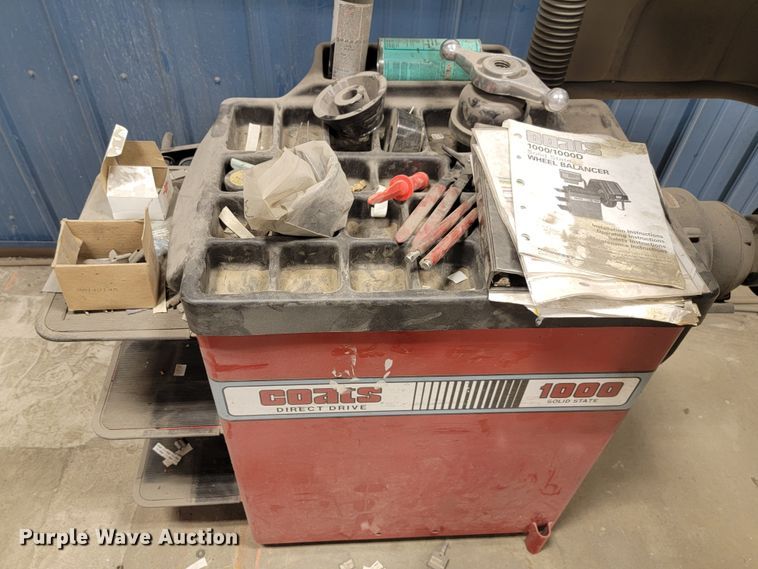 image for item LL9634 Coats 1000  wheel balancer