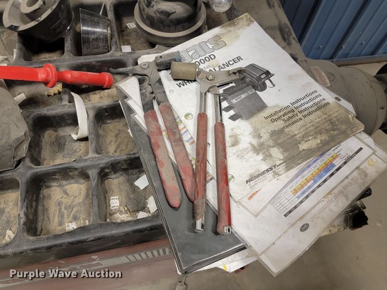 image for item LL9634 Coats 1000  wheel balancer