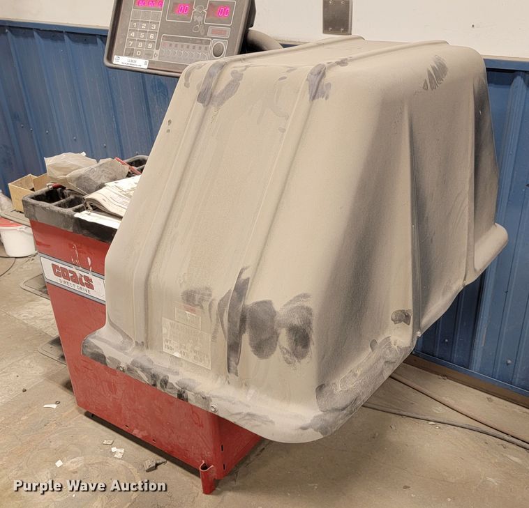 image for item LL9634 Coats 1000  wheel balancer