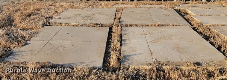 image for item LL9654 (13) pre cast concrete slabs