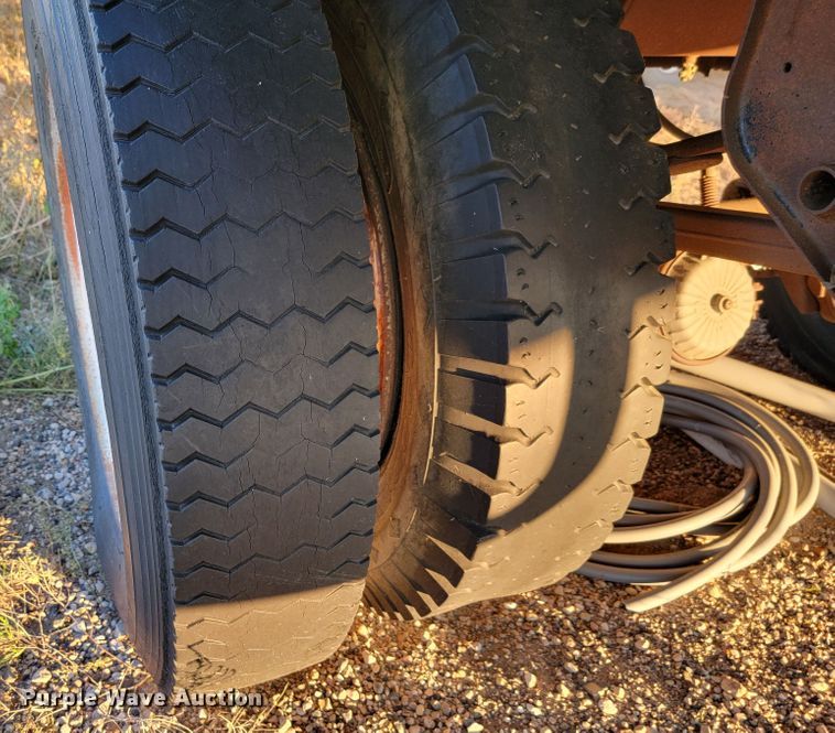 image for item LL9656 1978 Timp  dry van trailer