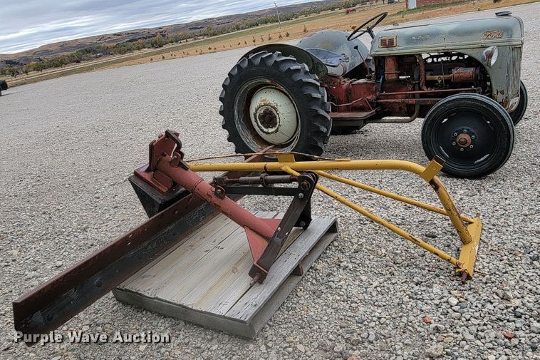 image for item LL9668 Ford 8N  tractor