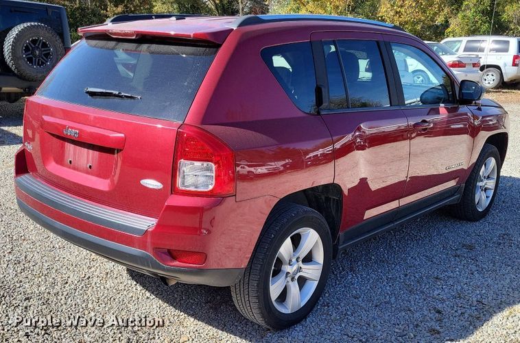 image for item LR9036 2012 Jeep Compass Latitude  SUV