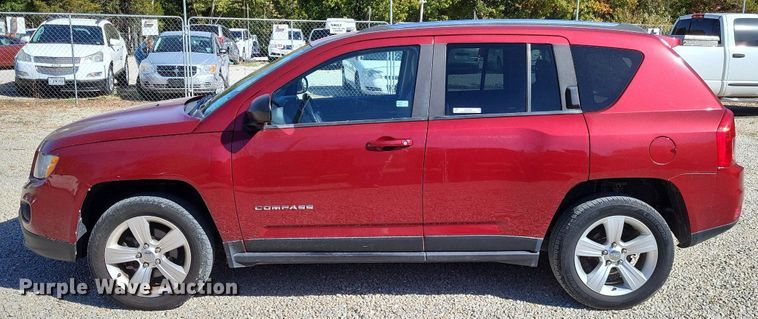 image for item LR9036 2012 Jeep Compass Latitude  SUV