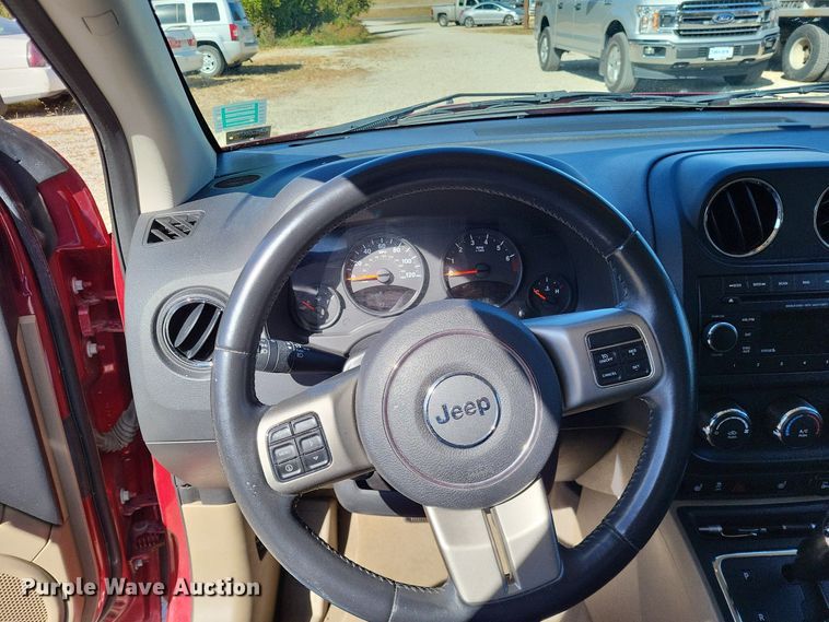 image for item LR9036 2012 Jeep Compass Latitude  SUV