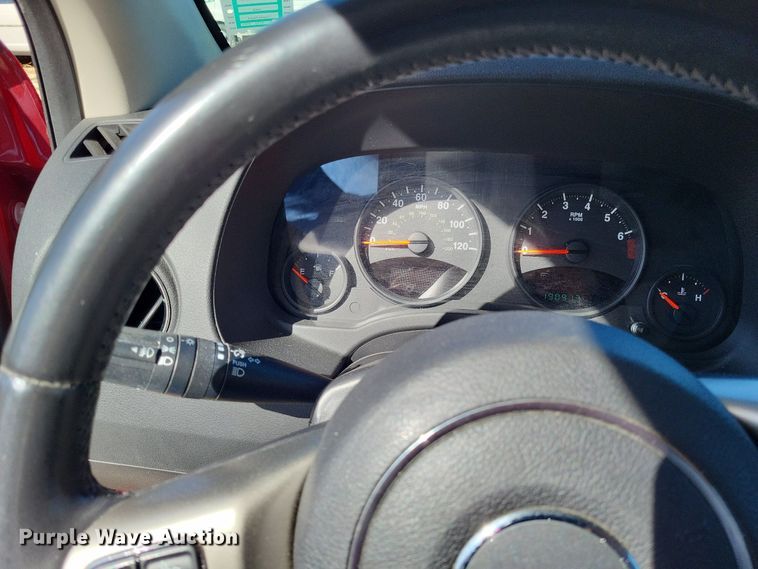 image for item LR9036 2012 Jeep Compass Latitude  SUV