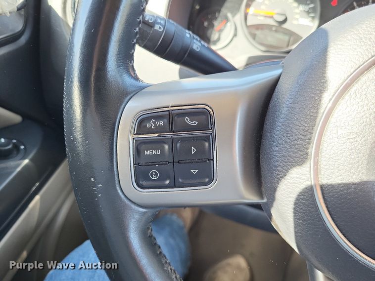 image for item LR9036 2012 Jeep Compass Latitude  SUV